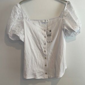 NWT Mango Embroidered sleeve white t-shirt